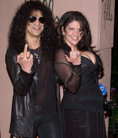 On October 30 1996 it was discovered that Slash was officially no longer a 